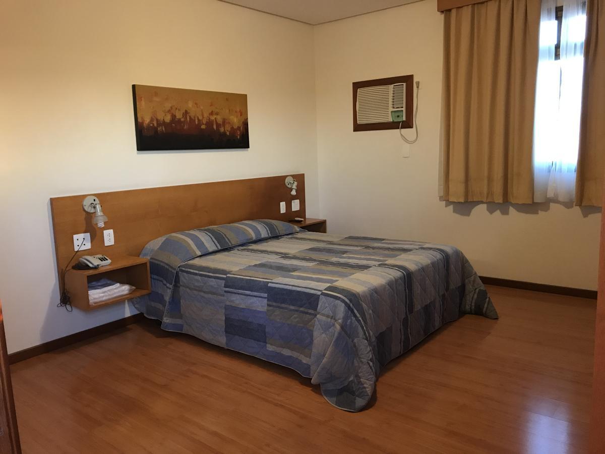 Serema Palace Hotel Lavras Bagian luar foto