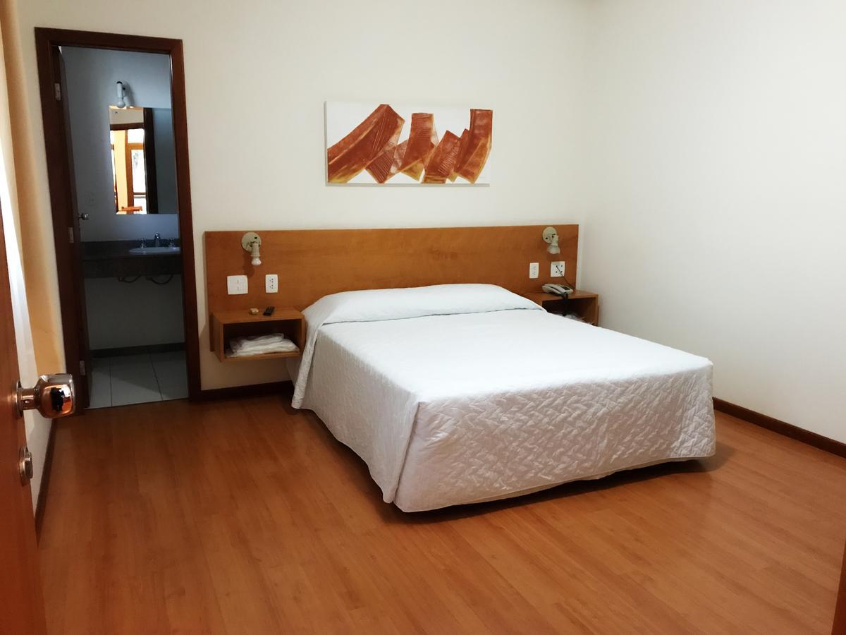 Serema Palace Hotel Lavras Bagian luar foto