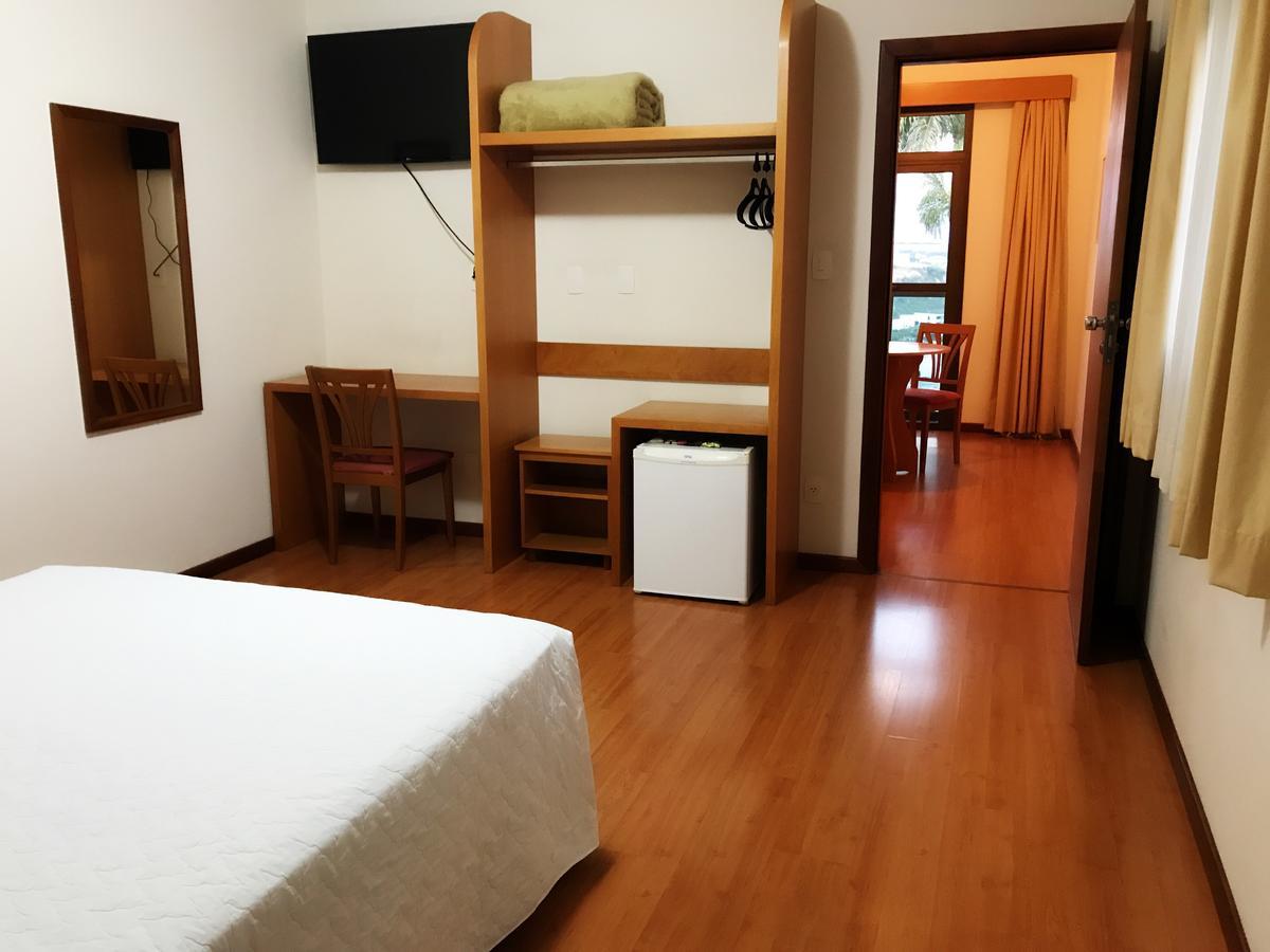 Serema Palace Hotel Lavras Bagian luar foto